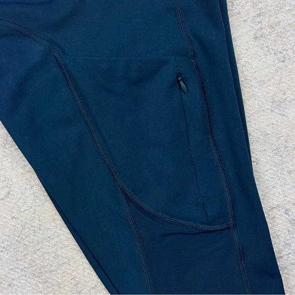 Athleta All In Crop - Picture 6 of 6